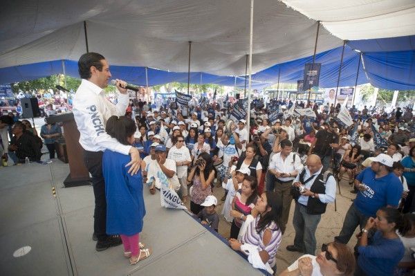 Se compromete Pancho Domínguez con Ejido Modelo