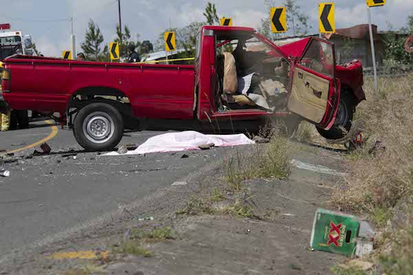 Choque de frente deja 3 muertos en la SJR-Amealco 1 Foto Obture Press Agency