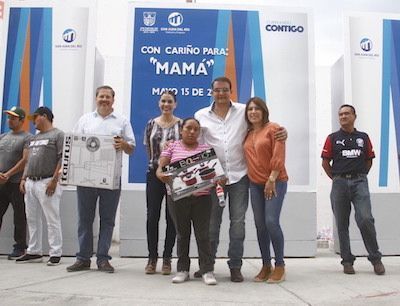 Inaugura Memo Vega arcotecho de "El Campito" en colonia Fátima 2 ESPECIAL