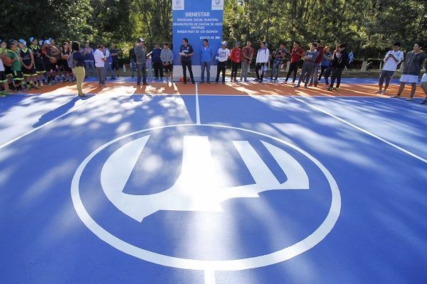 Entrega Memo Vega rehabilitación de cancha en el Parque Paso de los Guzmán 1 LOS GUZMÁN 2
