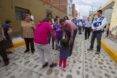 Entrega Memo Vega obra de calle La Palma en centro de la ciudad 1 FOTO ESPECIAL