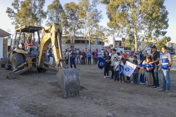 Da banderazo Memo Vega a construcción de Unidad Deportiva en Praderas del Sol 1 arranque_obra_unidad_praderas_del_sol_oct_25_jvq_180