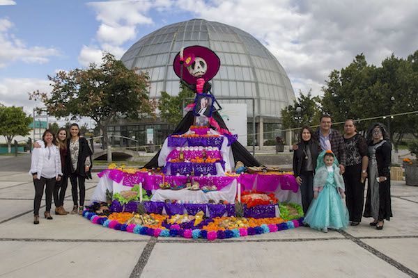 Premian Memo Vega y su esposa Male Ruiz a ganadores de concurso de altares "Mi Corazón Mexicano" 2 concurso_altares_mi_corazon_mexicano_rio_arronte_oct_28_jvq_39