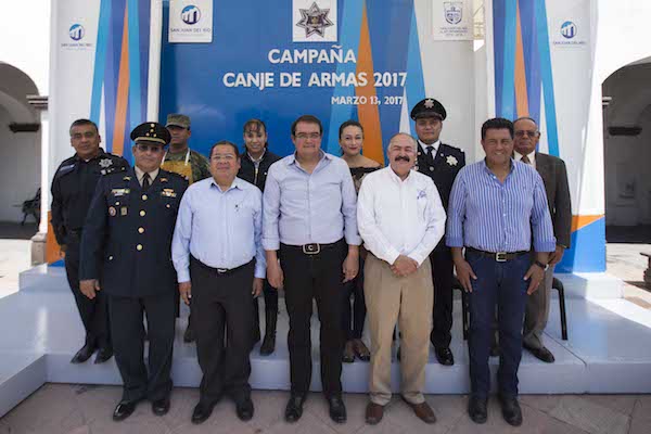 Inicia canje de armas en San Juan del Río 1 Inicia canje de armas en San Juan del Río 1