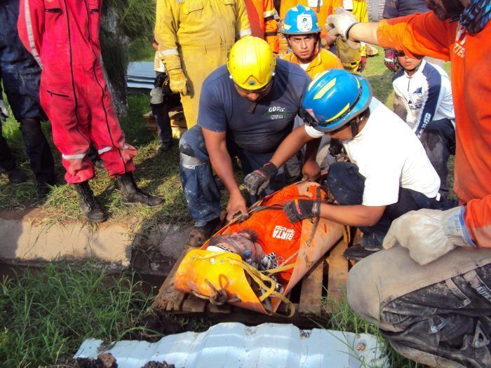 "Topos" sanjuanenses viajan a Oaxaca a labores de rescate por sismo 1 "Topos" sanjuanenses viajan a Oaxaca a labores de rescate por sismo 1