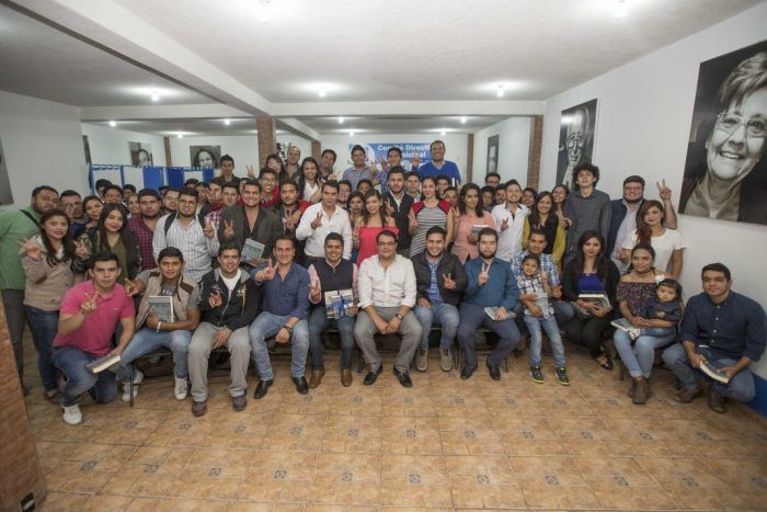 Memo Vega charla con jóvenes panistas 1 Memo Vega charla con jóvenes panistas 1