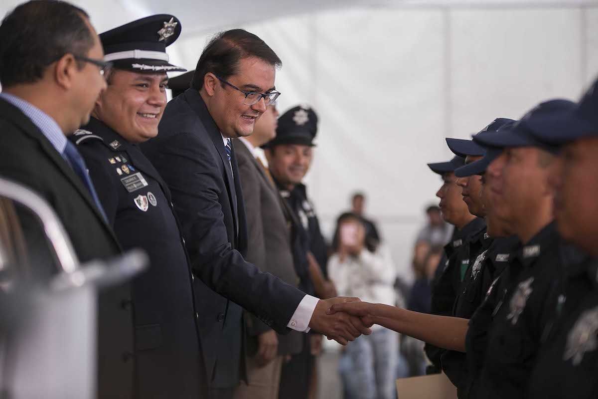 Integran a 50 nuevos policías a San Juan del Río Integran a 50 nuevos policías a San Juan del Río