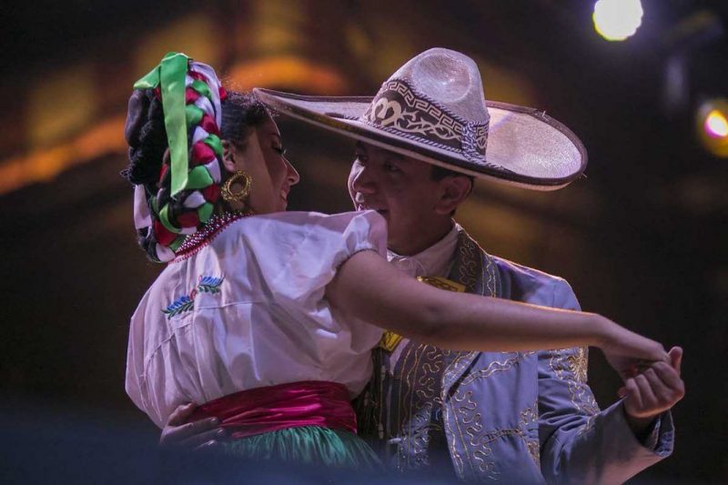 Memo Vega encabeza Grito de Independencia en San Juan del Río