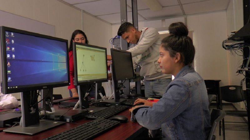 Alumnos de UTSJR realizan estadía en el sector productivo 1
