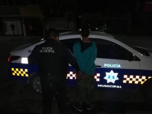 Atrapan con "cristal" a sujeto en la Peña 2 Atrapan con "cristal" a sujeto en la Peña 2
