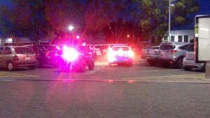 Roban y lesionan a mujer en el estacionamiento de la Comercial Mexica 1 Roban y lesionan a mujer en el estacionamiento de la Comercial Mexica 1