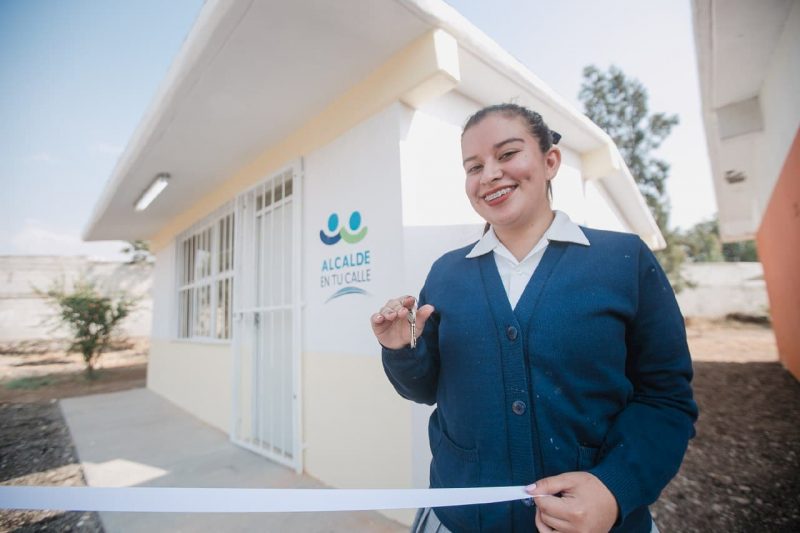 Destinan 30 millones a mejoramiento de escuelas en San Juan del Río 2 Destinan 30 millones a mejoramiento de escuelas en San Juan del Río