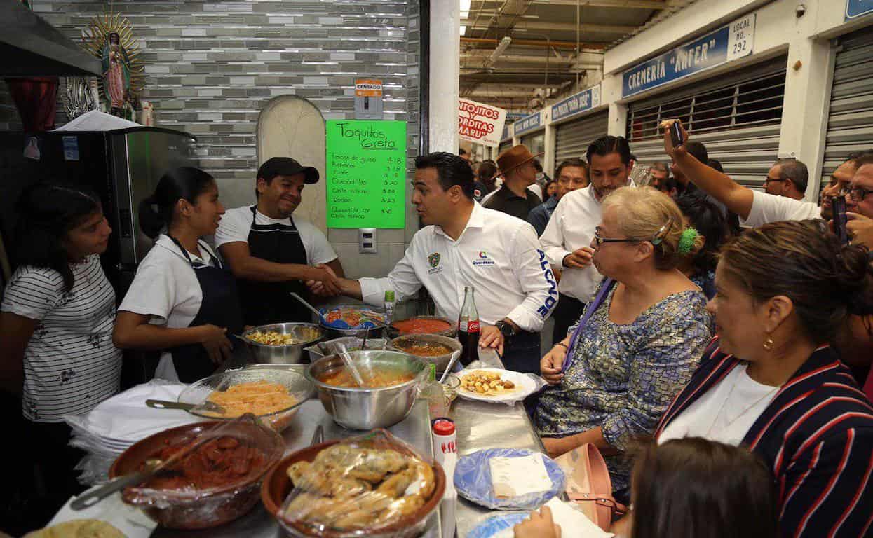 Municipio invertirá en la remodelación del mercado de La Cruz: Luis Nava 1 Municipio invertirá en la remodelación del mercado de La Cruz: Luis Nava