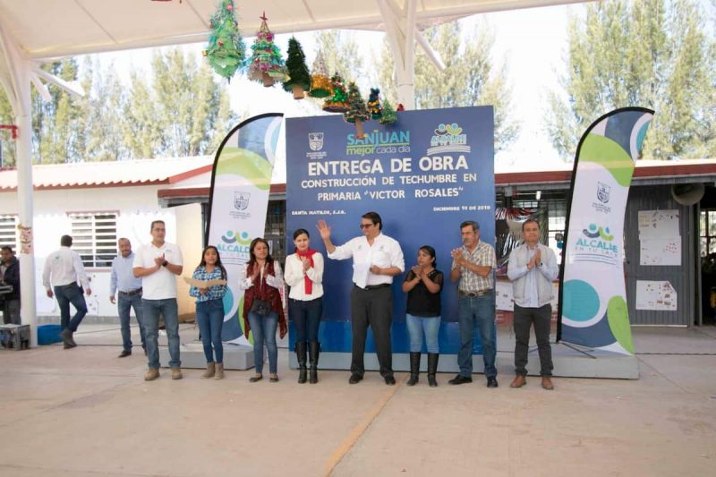 Entrega Memo Vega arcotecho en primaria de Santa Matilde 1 Entrega Memo Vega arcotecho en primaria de Santa Matilde