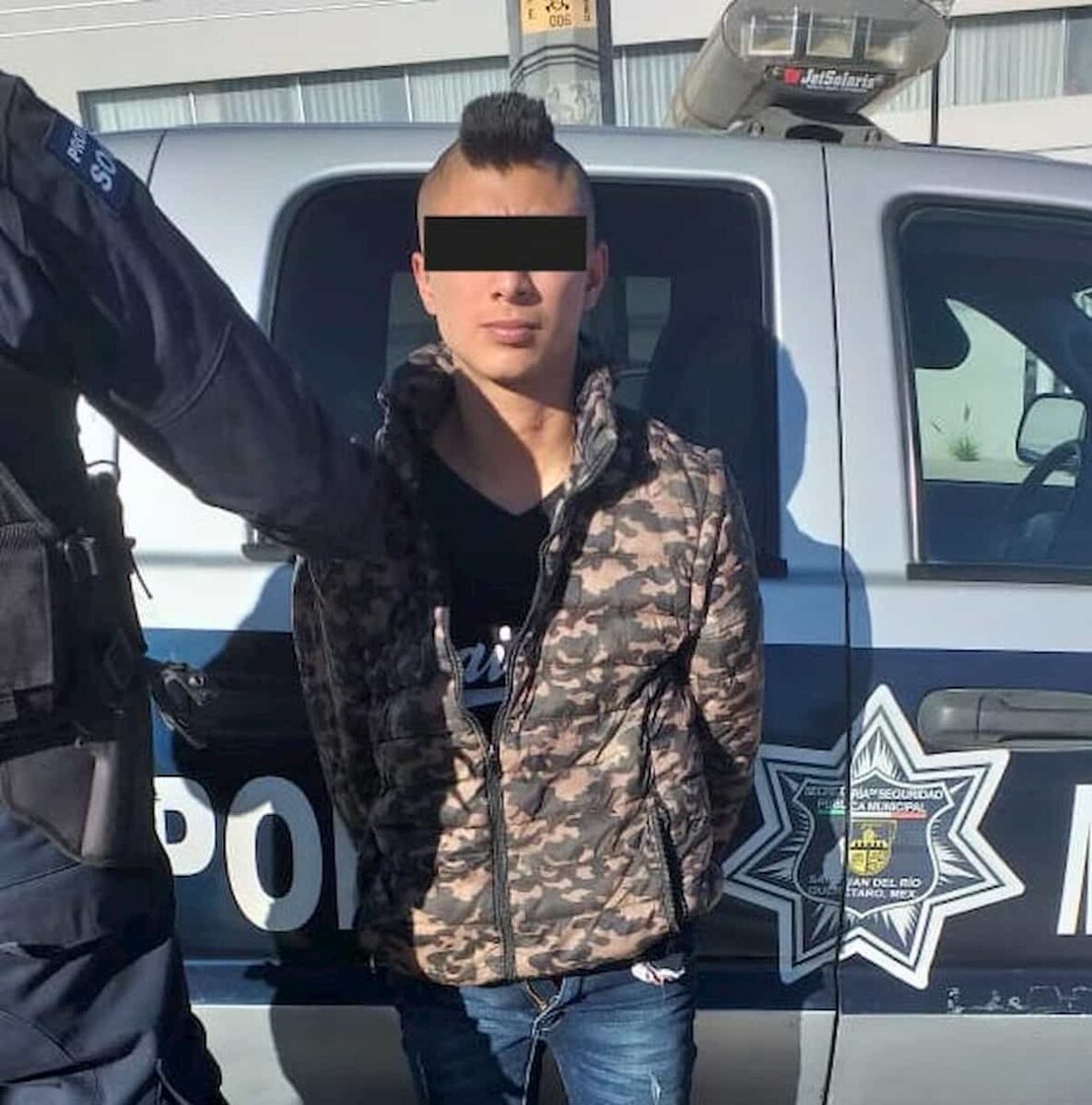 Sujeto es detenido con presunta droga en colonia de SJR