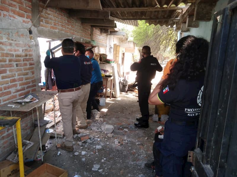 Explosión de gas derrumba vivienda de adulto mayor en SJR Querétaro Explosión de gas derrumba vivienda de adulto mayor en SJR Querétaro