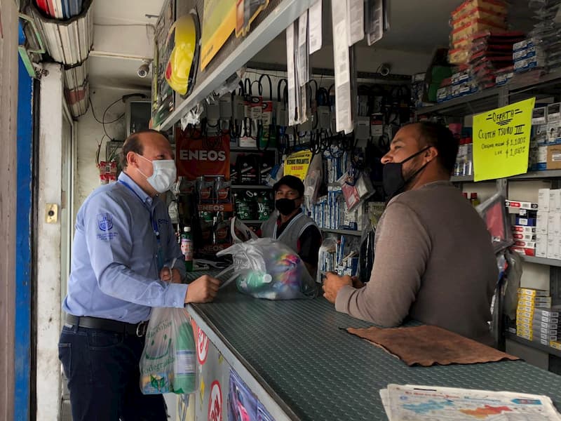Regidor Germain Garfias visita comercios de Río Moctezuma en SJR Regidor Germain Garfias visita comercios de Río Moctezuma en SJR