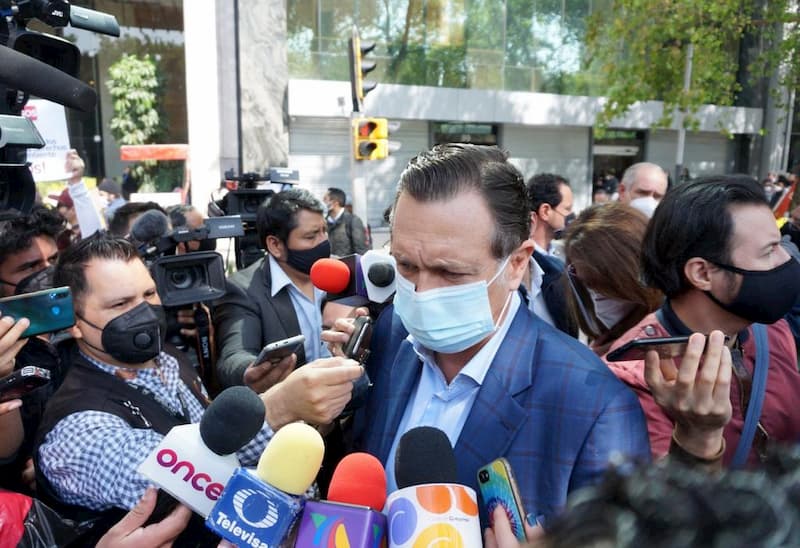 Acción Nacional no bajará la guardia en defensa de los fideicomisos: Mauricio Kuri 1 Acción Nacional no bajará la guardia en defensa de los fideicomisos Mauricio Kuri
