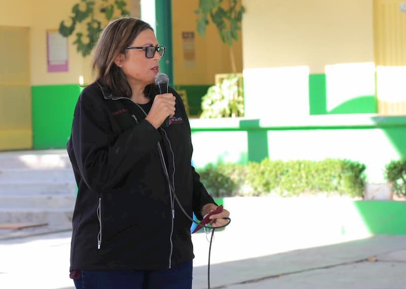 Alcaldesa inicia obra en la escuela primaria “Julián Velázquez” en Ezequiel Montes 1 Alcaldesa inicia obra en la escuela primaria “Julián Velázquez” en Ezequiel Montes 1