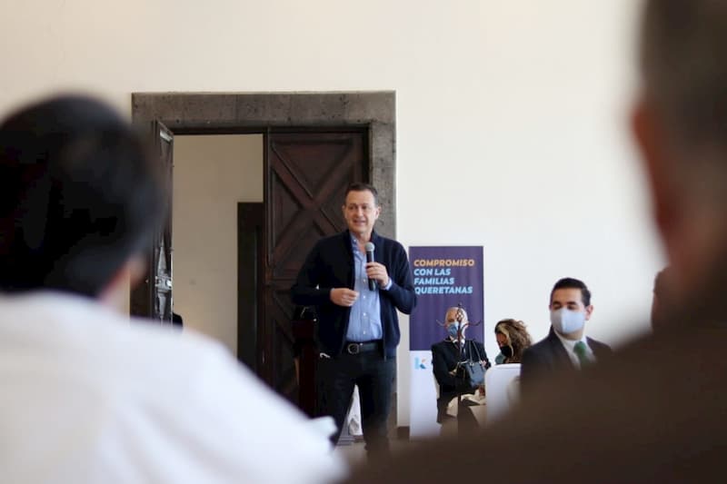 Mauricio Kuri pide que las universidades aspiren a formar empresarios