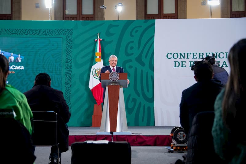 AMLO informó que la entrega de vacunas se reducirán a 196 mil dosis