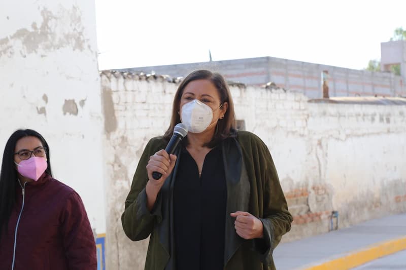 Elvia Montes entrega obra de rehabilitación en cabecera municipal de Ezequiel Montes