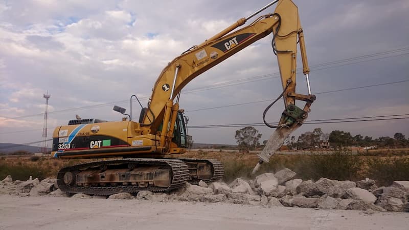 Sin cargo al erario la trituración de asfalto nuevo en la 57 tramo Palmillas-SJR: Jorge Luis Montes