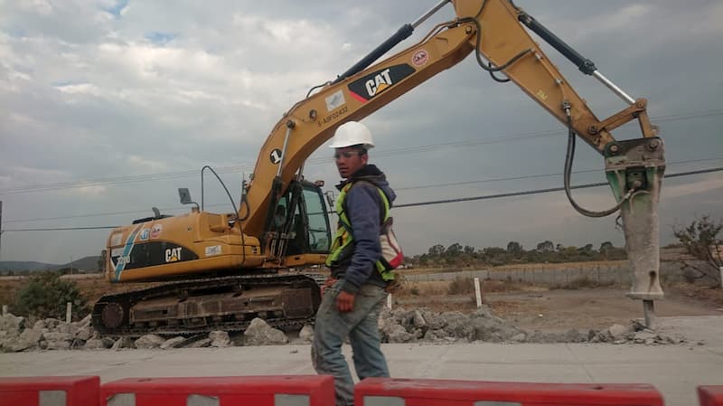Sin cargo al erario la trituración de asfalto nuevo en la 57 tramo Palmillas-SJR: Jorge Luis Montes