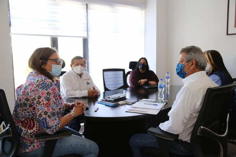 Elvia Montes sostuvo reunió con el nuevo titular de la SCT en Querétaro