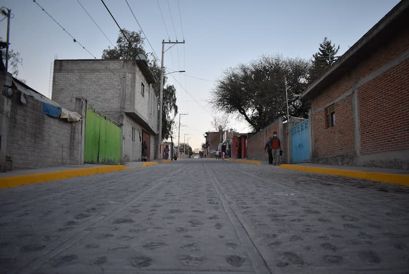 Obra de mejoramiento en comunidad de Ajuchitlancito, Pedro Escobedo