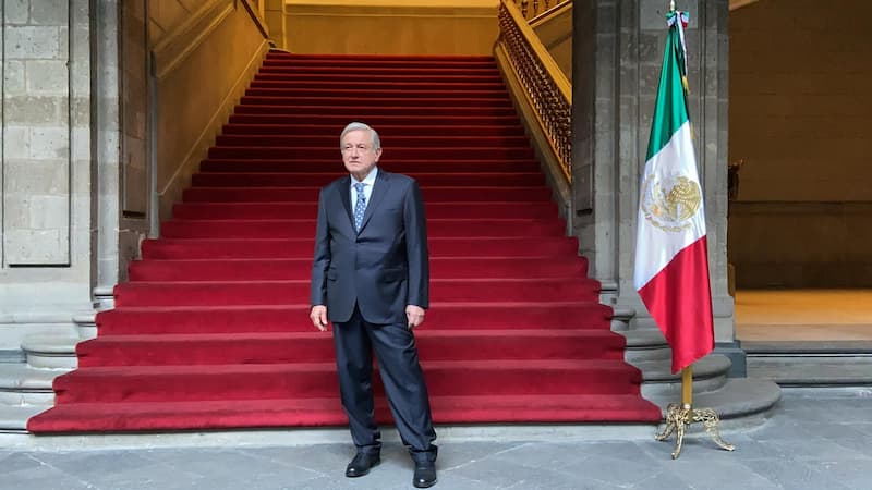 Presidente AMLO anuncia recuperación de COVID-19