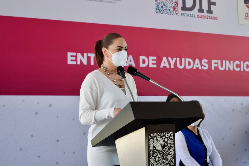 Realizó DIF Estatal entrega de ayudas funcionales en Tequisquiapan