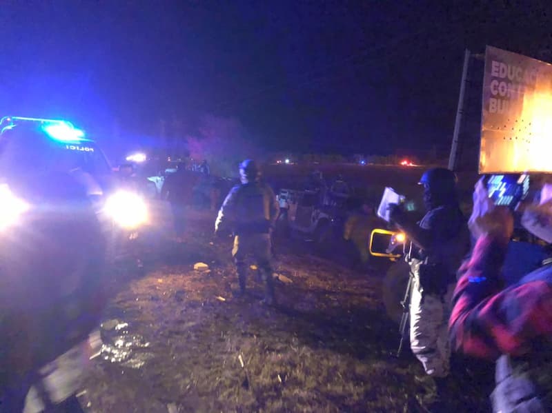 Explota toma clandestina en SJR, un huachicolero con graves quemaduras