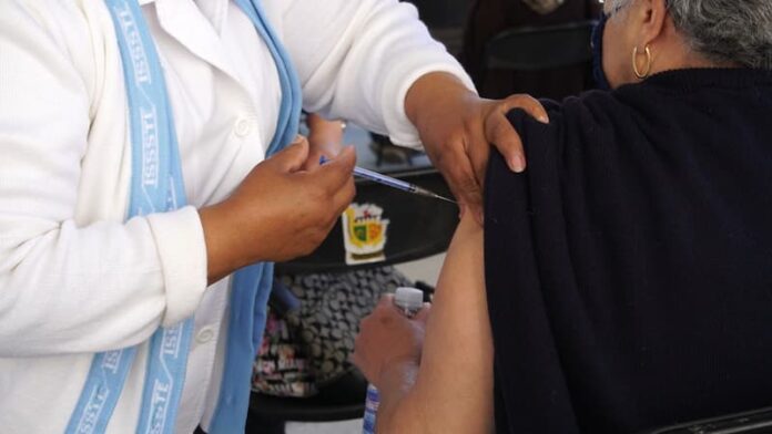 En abril inicia la vacunación contra COVID-19 en adultos mayores de Querétaro y San Juan del Río