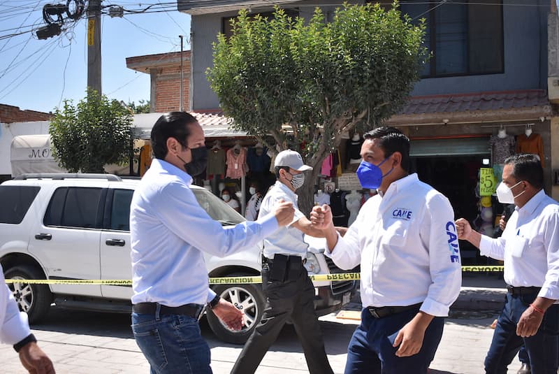 Francisco Domínguez supervisa obra de mejoramiento urbano en Pedro Escobedo