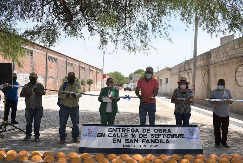 Realizan supervisión y entrega de obras en comunidades de Pedro Escobedo