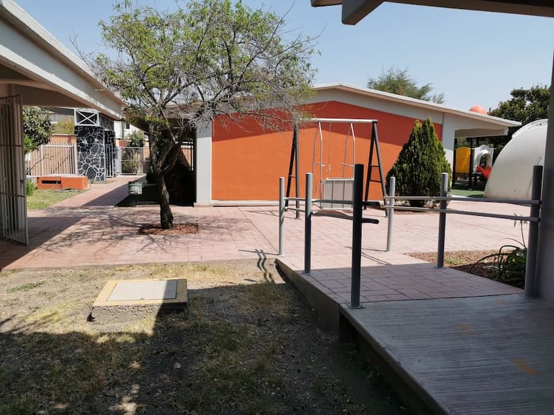 Supervisan y entregan obras de infraestructura educativa en Pedro Escobedo