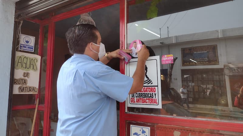 Ricardo Badillo recorre calles de San Juan del Río