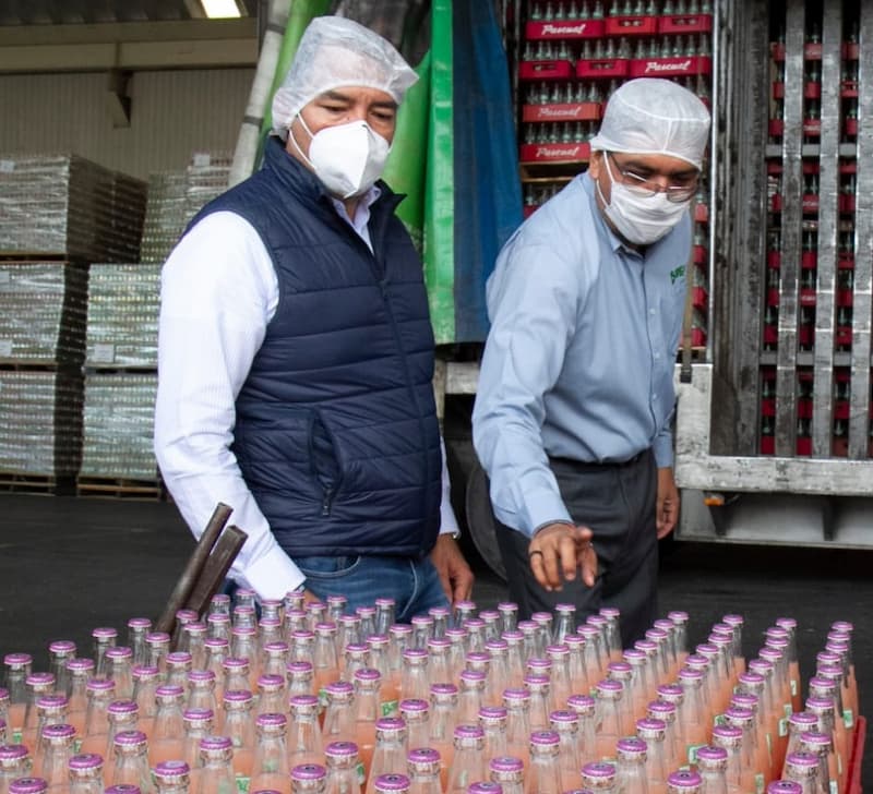 Roberto Cabrera visita Cooperativa Pascual en San Juan del Río