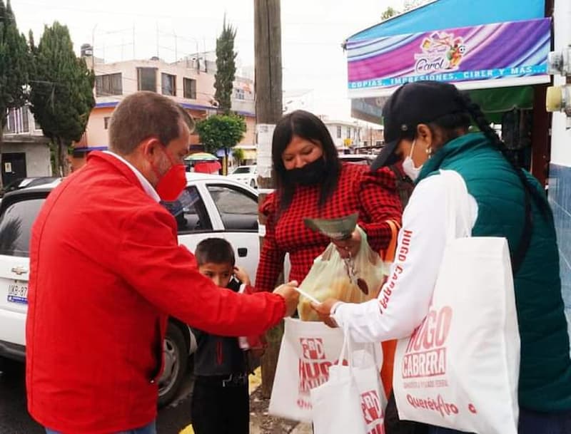 Hugo Cabrera llevó propuestas a comerciantes de la Colonia Indeco, SJR