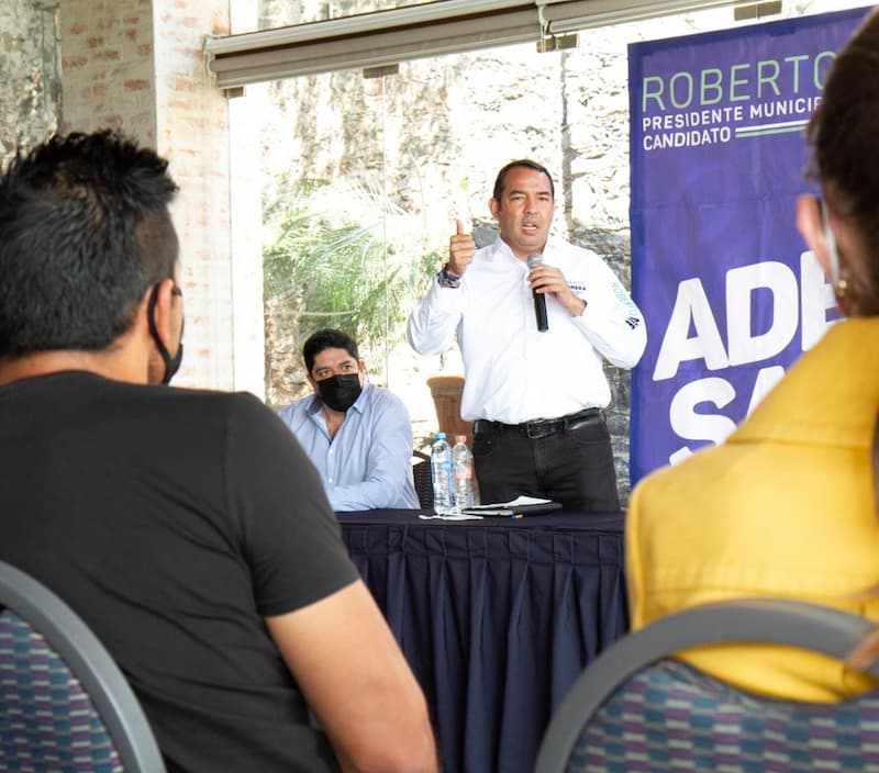 Roberto Cabrera comprometido con relanzar el sector turístico en San Juan del Río