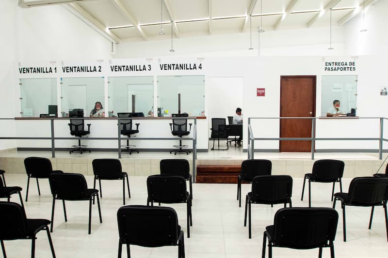 Alcalde Memo Vega gestiona reapertura de oficina de pasaportes de SJR