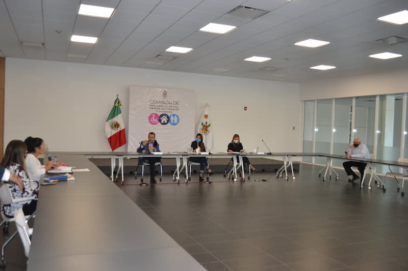Exige Hugo Cabrera acabar con doble discurso contra indígenas en Querétaro