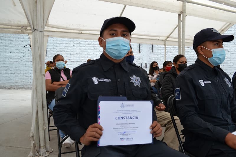 Se graduaron 11 nuevos policías de Pedro Escobedo