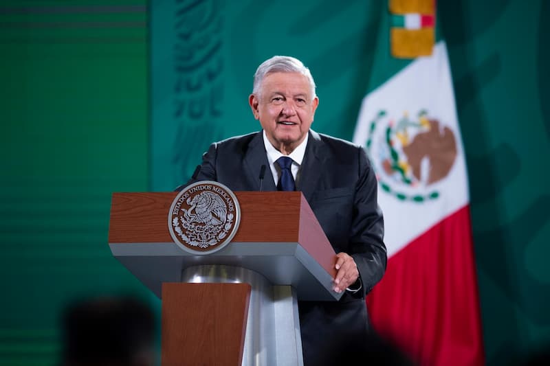 Se cumplió el compromiso de no aumentar precio de los combustibles: AMLO