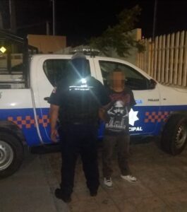 Hombre fabrica pistola de madera para asaltar en Galindo, San Juan del Río