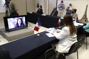 Alumnos de la UTSJR obtienen beca para estudiar en Francia 2