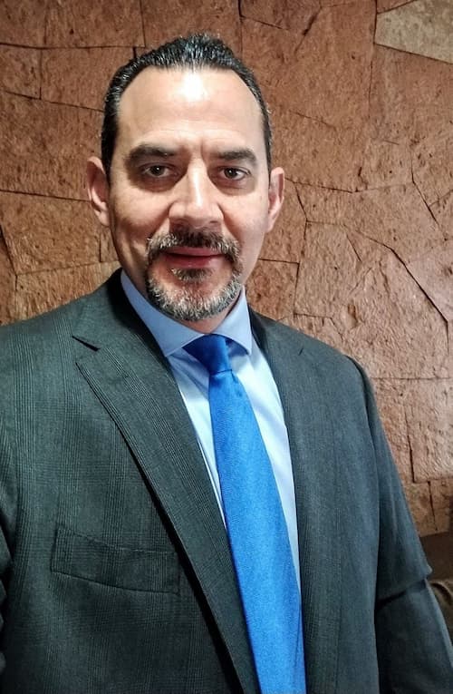 Resalta el presidente municipal electo, Roberto Cabrera, la solidez de los perfiles que trabajarán por San Juan del Río
