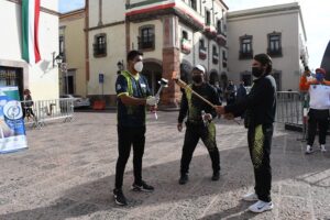 Dan el banderazo de salida a carrera Ruta de la Independencia