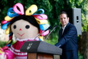 Francisco Domínguez reconoce a medios de comunicación del estado de QRO 2